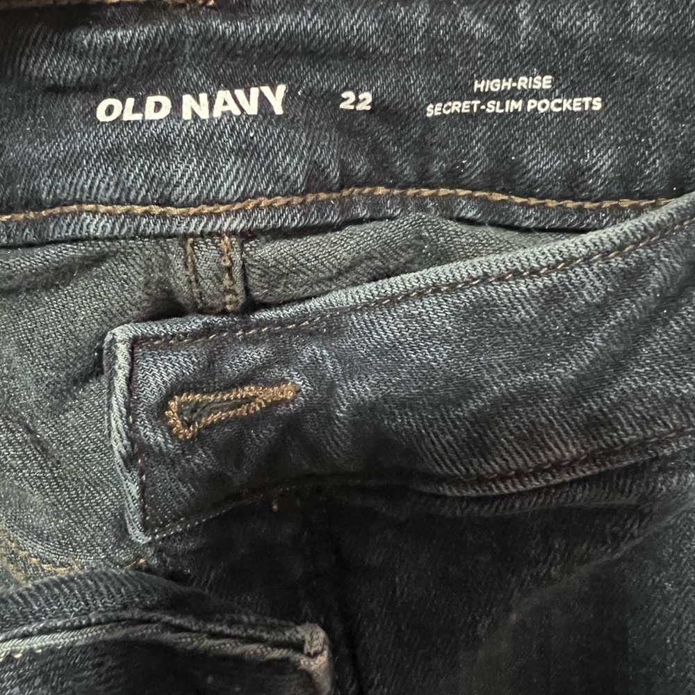 Woman’s Old Navy High Rise Denim Skirt Size 22 - Picture 2 of 4